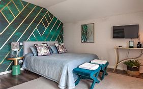 Urbana Homes By Home Sweet Home Aveiro